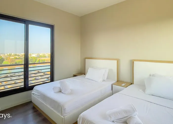 Ollystays-lagoon & Golf Views, Shared Pool, Chic 4br Townhouse Villa Hurghada