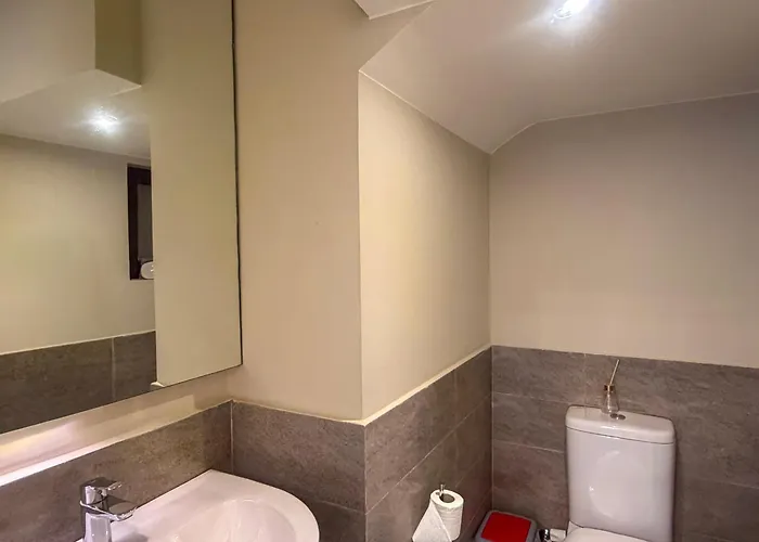 Ollystays-heated Jacuzzi, Lagoon & Golf, Chic 4br Townhouse