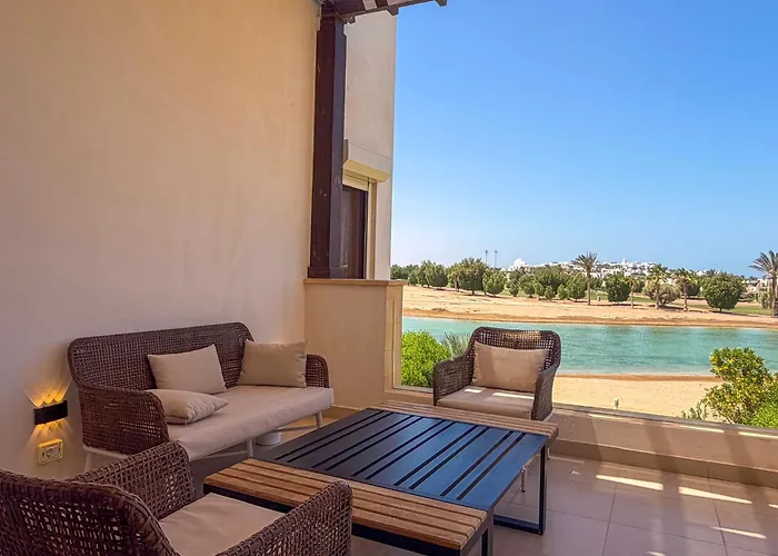 Ollystays-heated Jacuzzi, Lagoon & Golf, Chic 4br Townhouse Villa Hurghada
