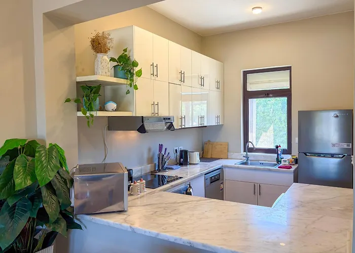 Ollystays-heated Jacuzzi, Lagoon & Golf, Chic 4br Townhouse *